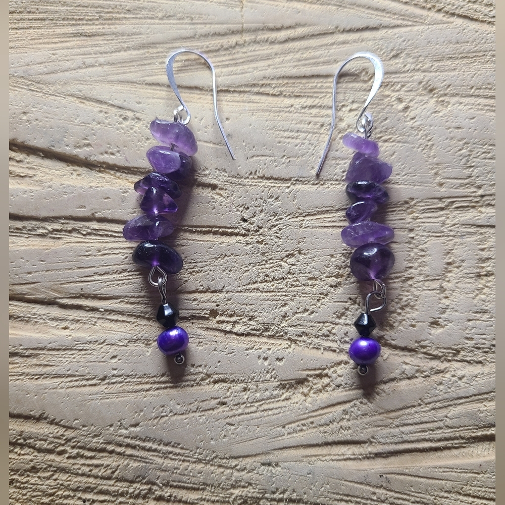 Alluring Amethyst Short Dangle Earrings